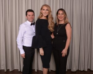 Céline Dion, Isabelle (Photo: Cashman)