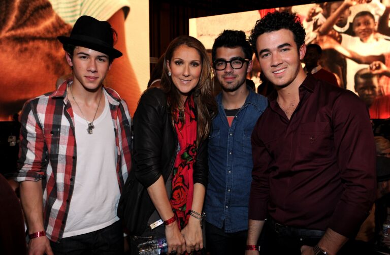 Céline Dion, The Jonas Brothers (Nick Jonas, Joe Jonas, Kevin Jonas)